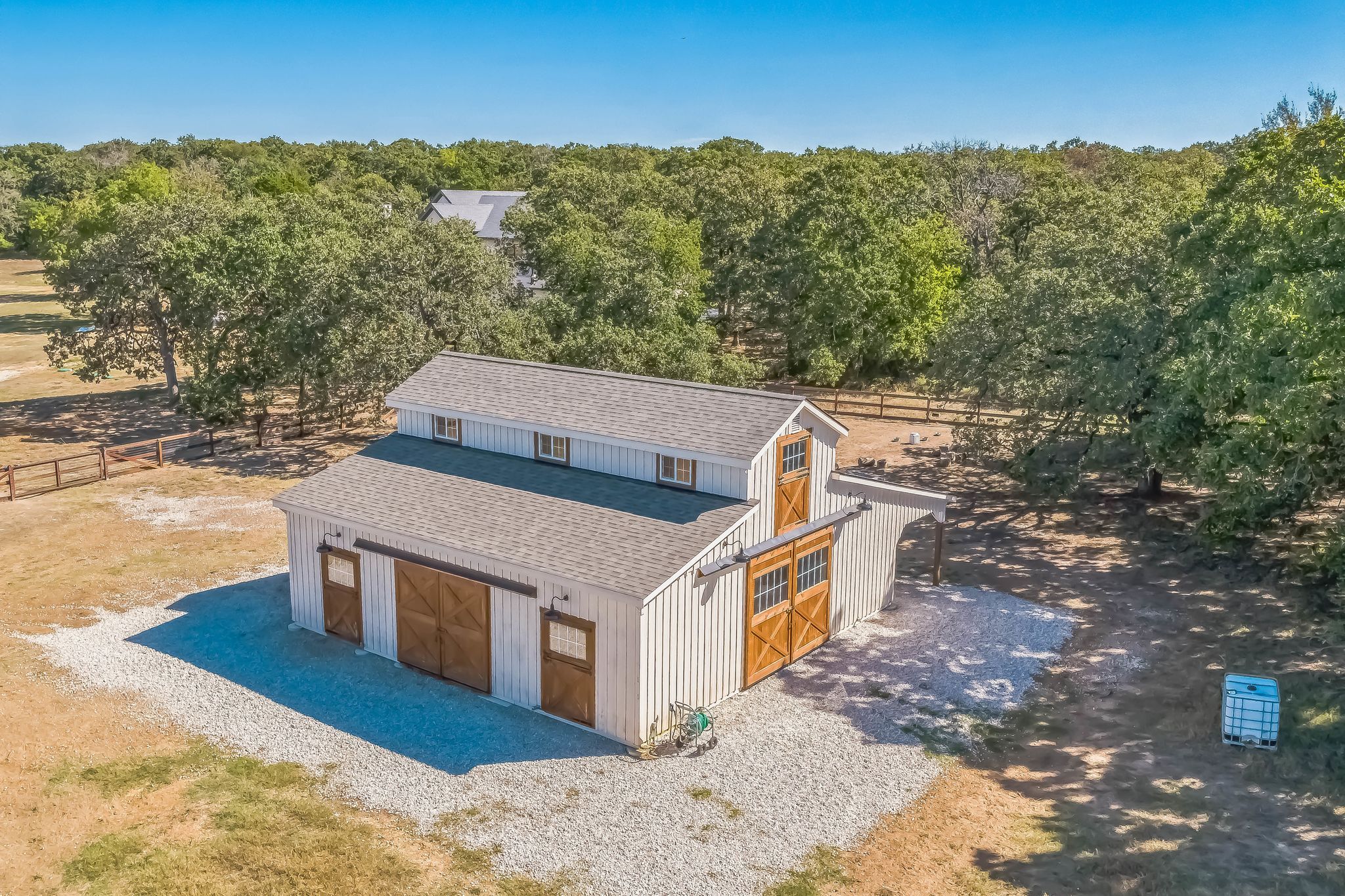 Monitor Horse Barn