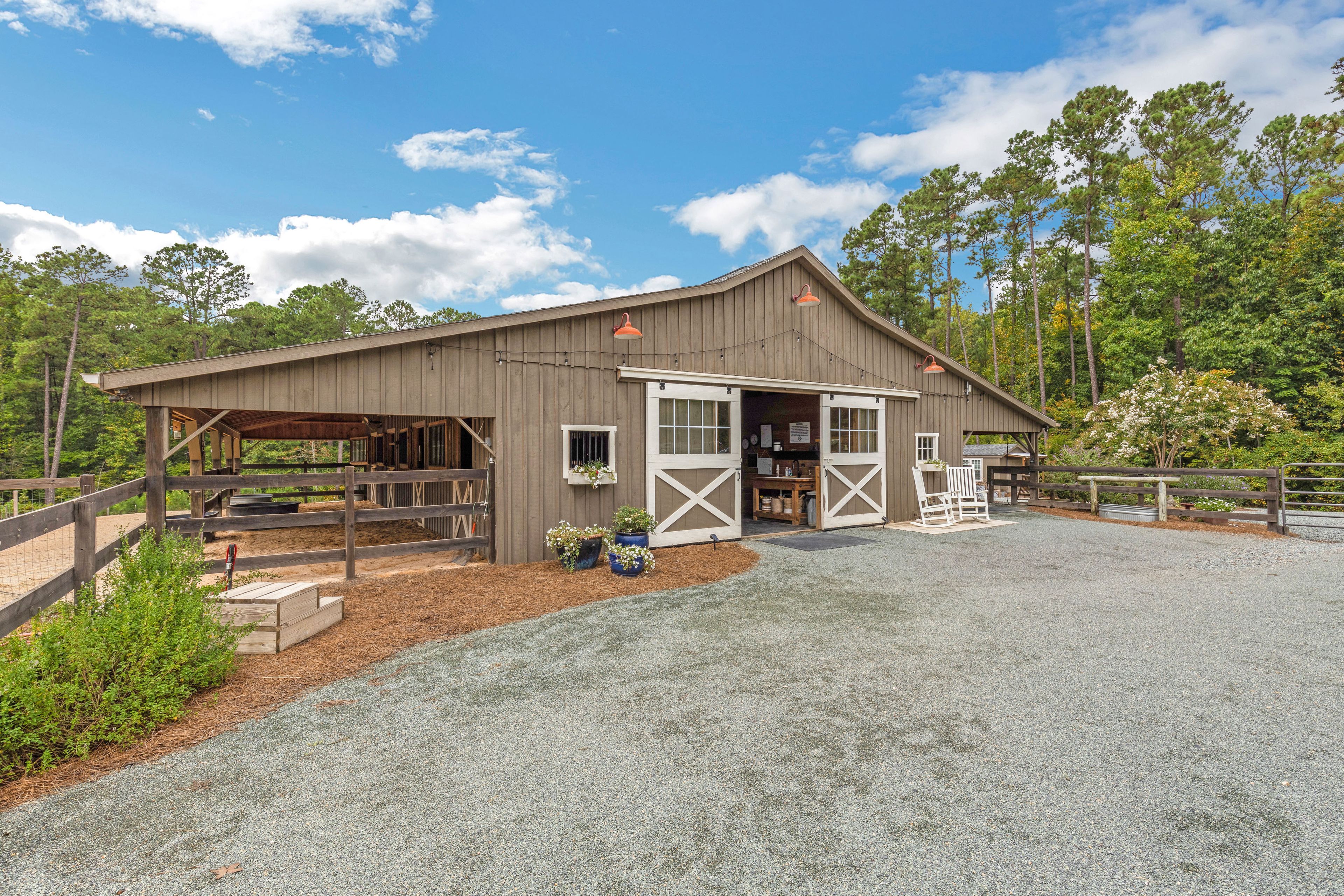 Low Profile Barn